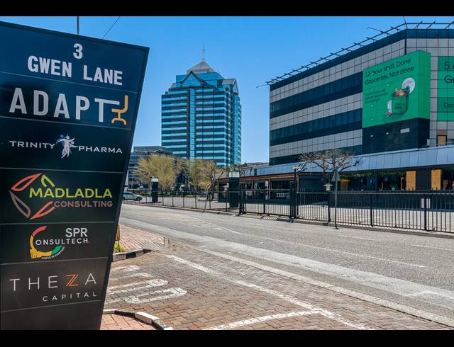 8,326.40M² OFFICE FOR SALE IN SANDOWN
